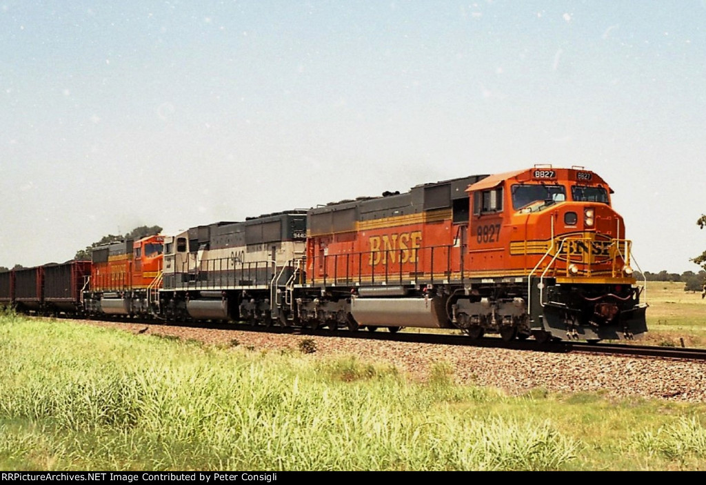 BNSF 8827